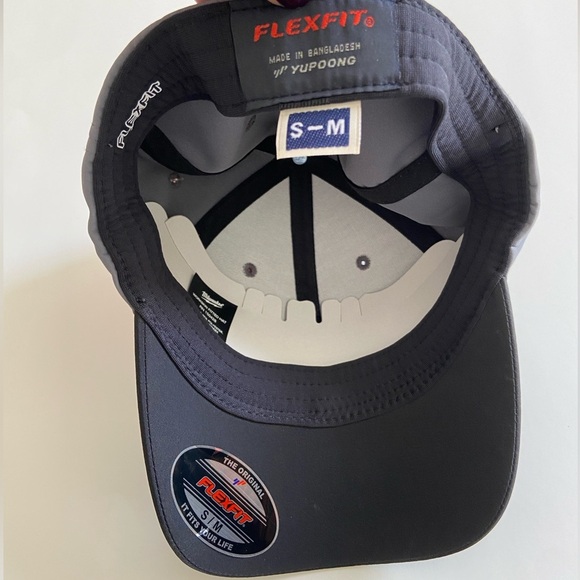 NWT Milwaukee Workskin performance fitted hat - Picture 3 of 5